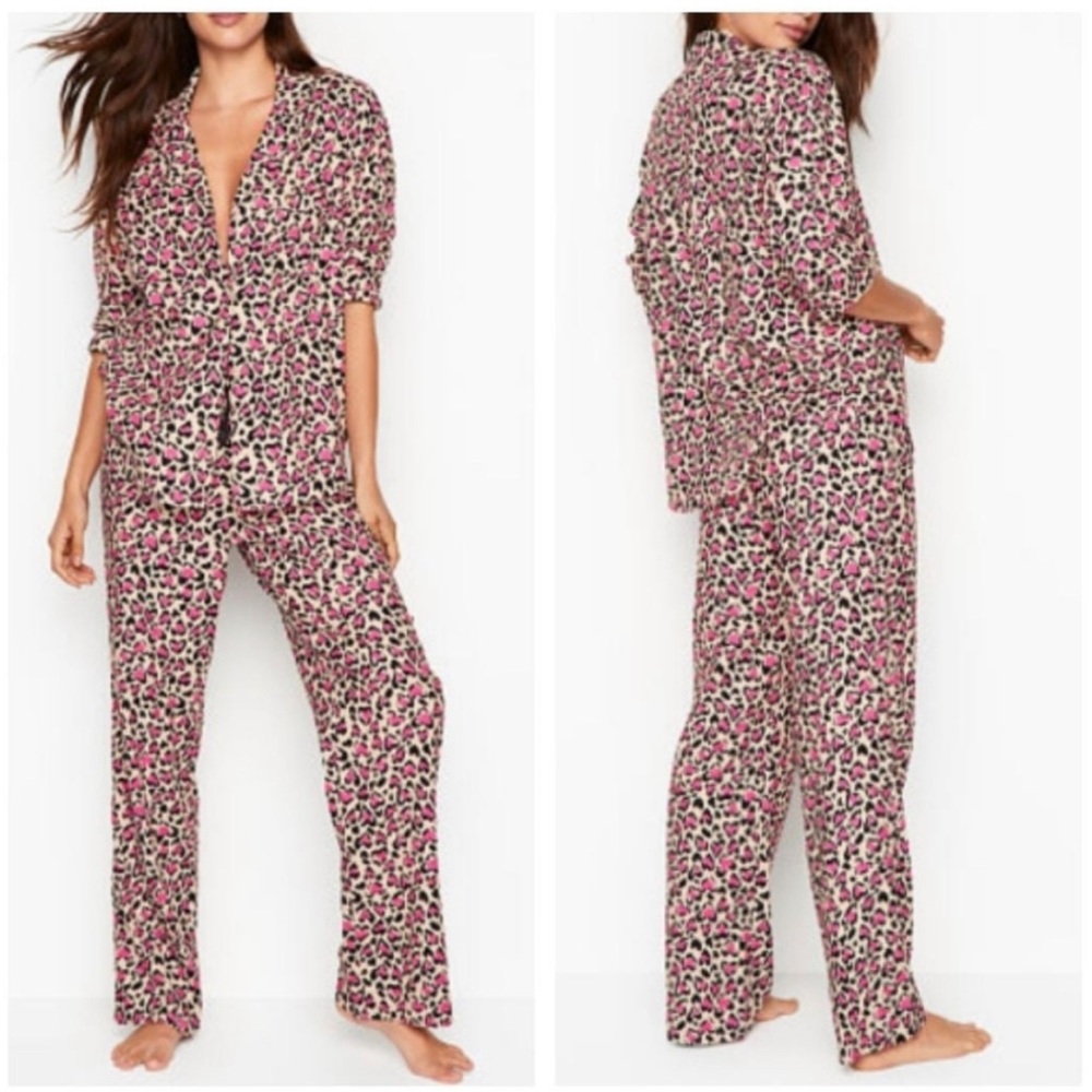 COPY - VICTORIA'S SECRET FLANNEL PJ SIZE M.Short